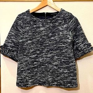 Banana Republic short sleeves sweater top